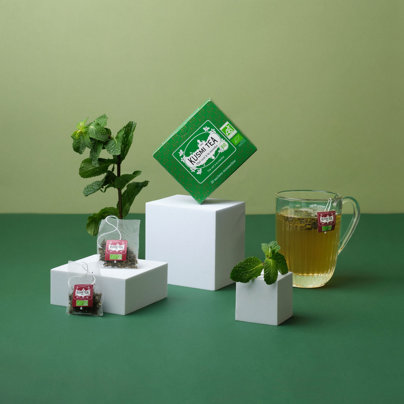 Grüner Tee mit Minze